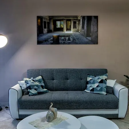 Apartment Heaven House Sant'Egidio del Monte Albino